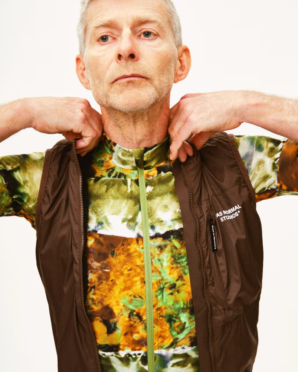 Pas Normal Studios Men's Essential Insulated Gilet Light brown