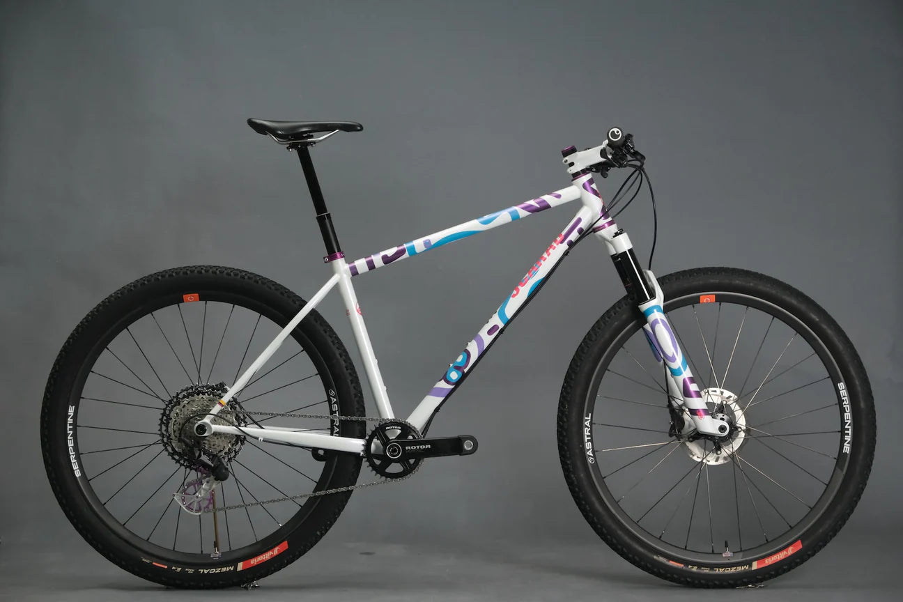 SCARAB DARIEN MOUNTAIN BIKE