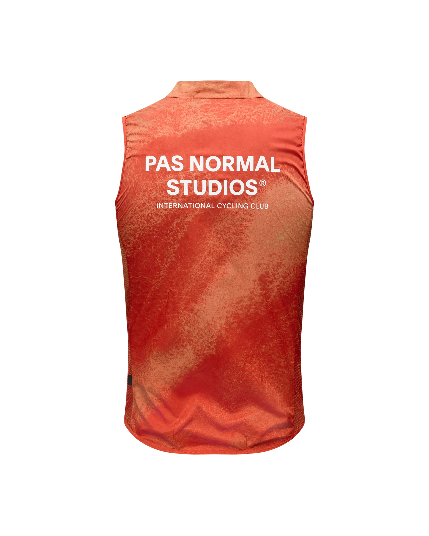 Pas Normal Studios Men's Mechanism Stow Away Gilet Hibiscus Orange